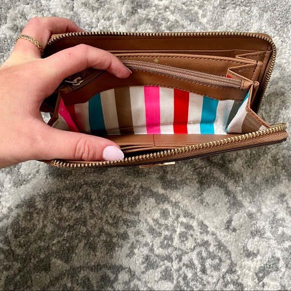 KATE SPADE CONTINENTAL WALLET - Picture 9 of 9
